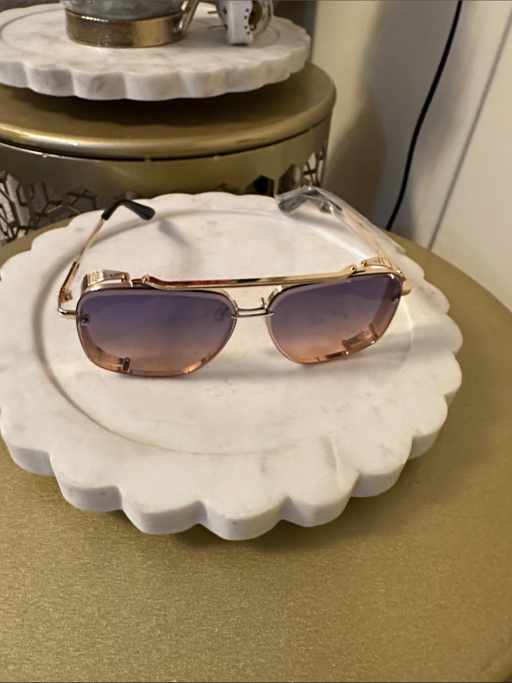 Women's Gold Frame Sunglasses with Purple-Pink Gradient Lenses